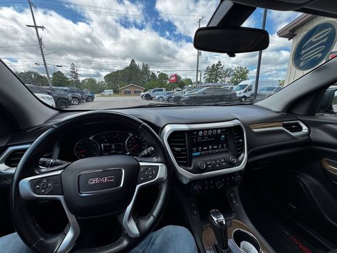 Used 2019 GMC Acadia SLE AWD/4WD image 25
