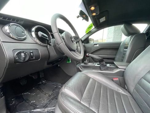 Used 2008 Ford Mustang GT Premium RWD image 11