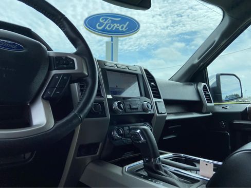 Used 2020 Ford F150 Lariat w/ Equipment Group 502A Luxury AWD/4WD image 20
