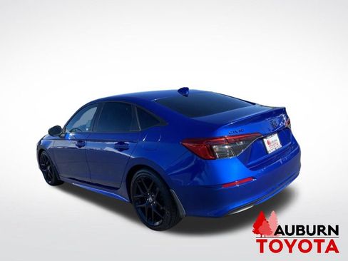 Used 2023 Honda Civic Sport image 6