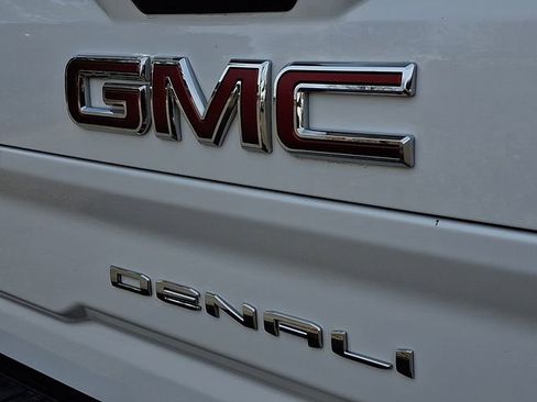 Used 2023 GMC Sierra 3500 Denali w/ Denali Ultimate Package image 34