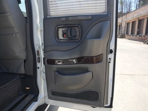 Used 2012 GMC Savana 1500 RWD image 33