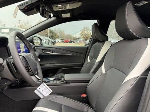 New 2026 Toyota Camry Hybrid image 23