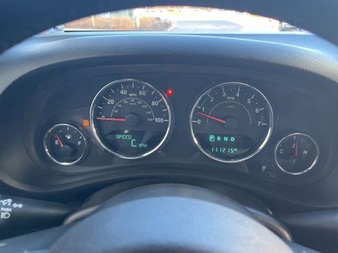 Used 2015 Jeep Wrangler Sport w/ Connectivity Group image 18