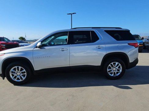 Used 2021 Chevrolet Traverse LT FWD image 5