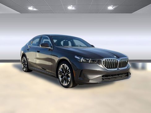 New 2026 BMW i5 eDrive40 RWD image 7