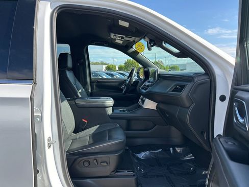 Used 2023 GMC Yukon SLT image 33