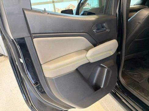 Used 2025 Chevrolet Colorado ZR2 AWD/4WD image 39