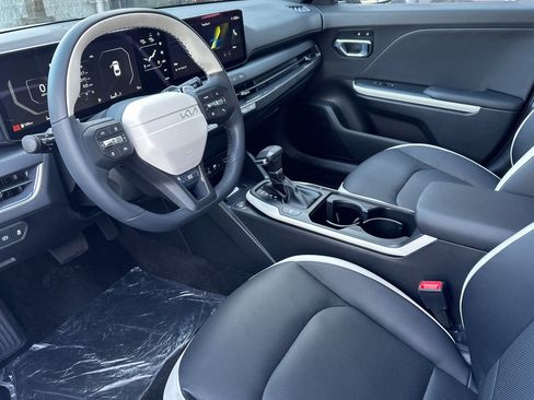 New 2025 Kia K4 GT-Line image 10