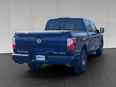 Used 2021 Nissan Titan SV w/ SV Convenience Package AWD/4WD image 5