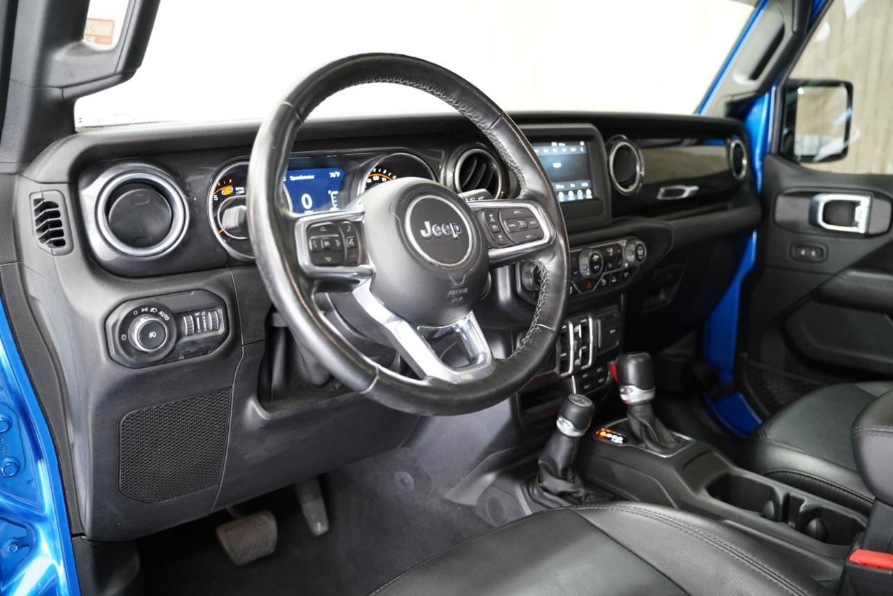 Used 2021 Jeep Wrangler Unlimited Sahara AWD/4WD image 11