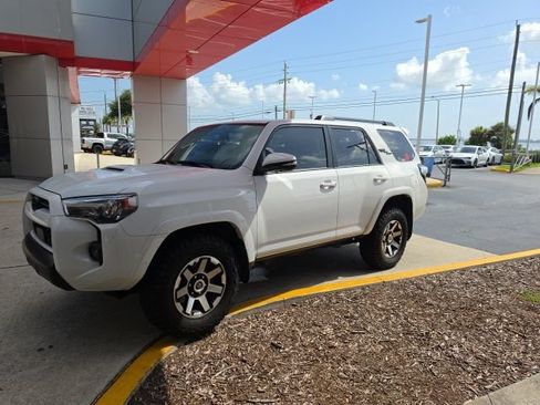 Used 2024 Toyota 4Runner TRD Off-Road Premium w/ Off Road Premium Plus Package AWD/4WD image 6