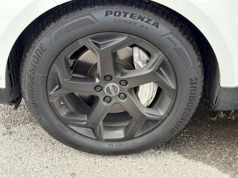Used 2019 Land Rover Range Rover Sport HSE AWD/4WD image 3