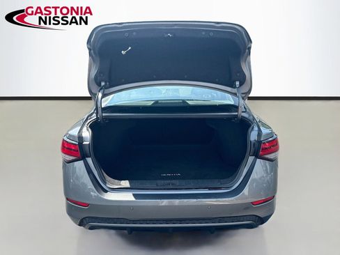 Used 2024 Nissan Sentra SV FWD image 32