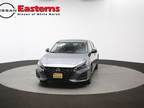 Used 2024 Nissan Altima 2.5 SR FWD image 47
