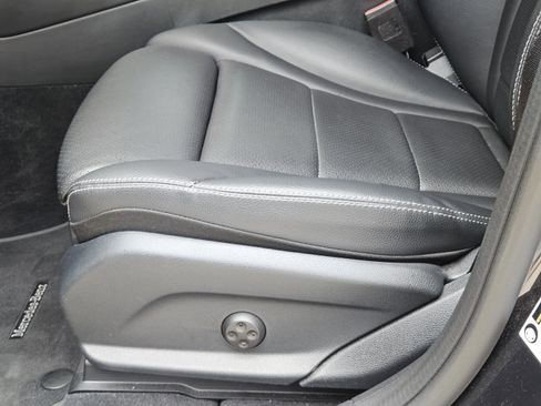 Used 2022 Mercedes-Benz GLC 300 image 28
