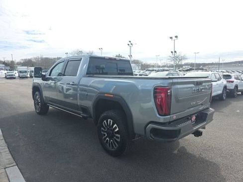 Used 2024 GMC Sierra 3500 Denali Ultimate image 5