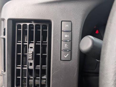 Used 2025 GMC Savana 2500 w/ Driver Convenience Package RWD image 19
