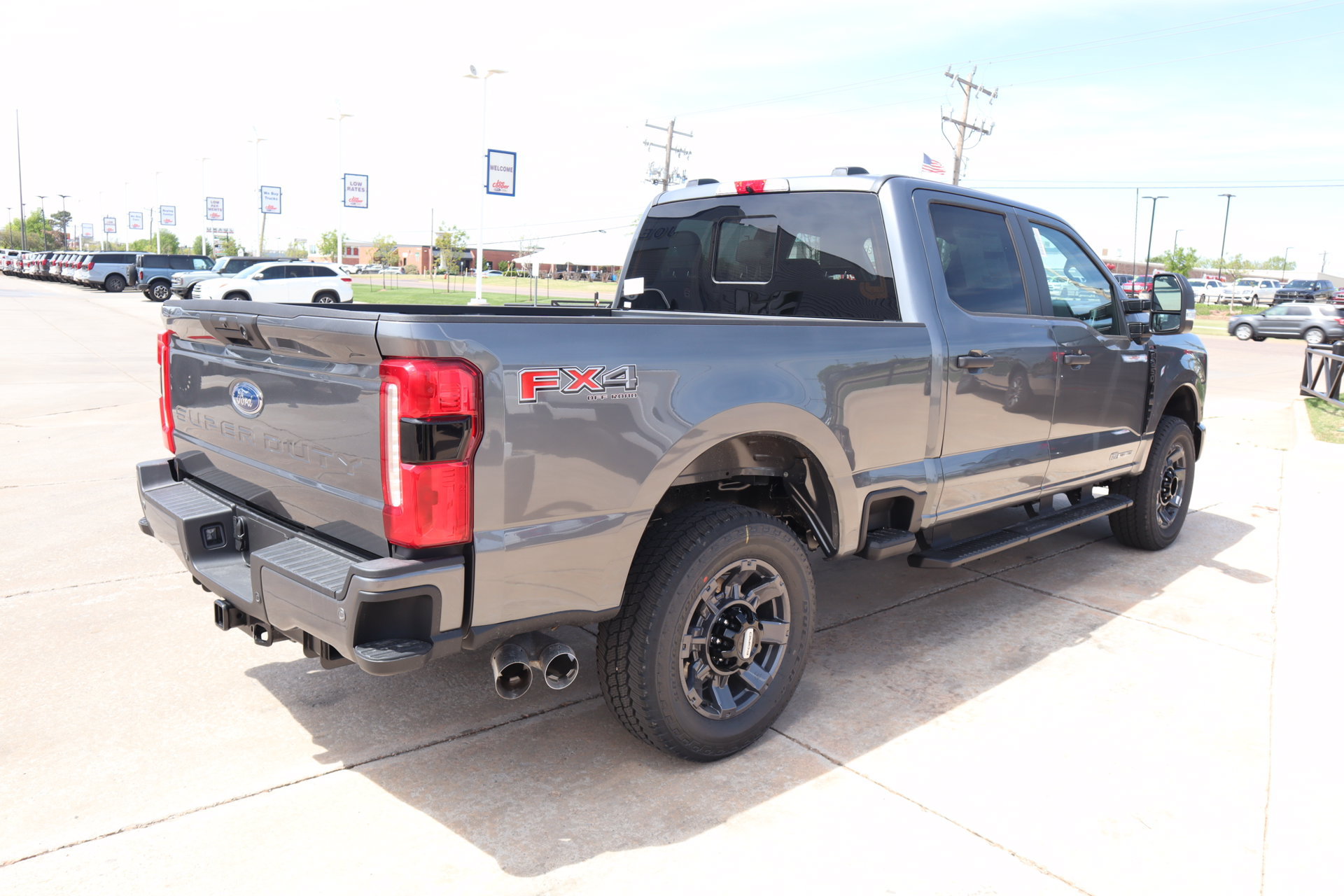 New 2026 Ford F250 XL w/ STX Appearance Package AWD/4WD image 19