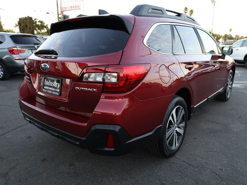 Used 2019 Subaru Outback 2.5i Limited image 4