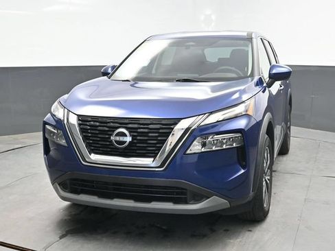 Used 2023 Nissan Rogue SV AWD/4WD image 2