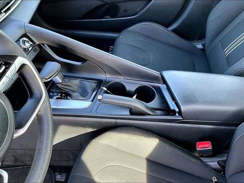 Used 2023 Hyundai Elantra SEL image 15