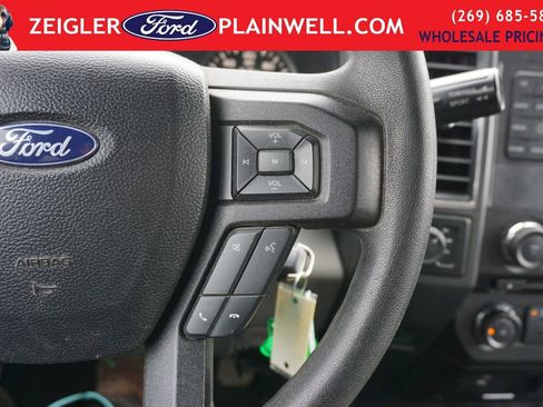 Used 2017 Ford F150 XLT AWD/4WD image 21