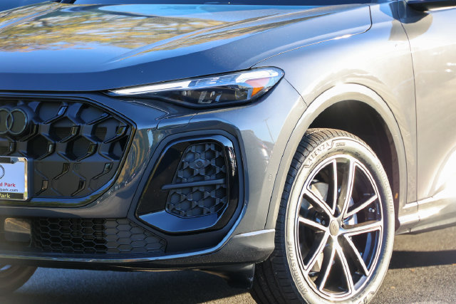 New 2026 Audi Q5 Premium Plus AWD/4WD image 18