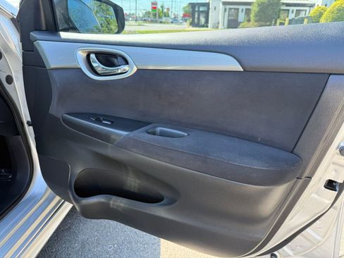 Used 2014 Nissan Sentra SR w/ SR Driver Package FWD image 27