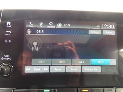 Used 2023 Honda Odyssey Touring image 24