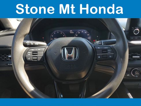 Used 2025 Honda Accord SE image 19