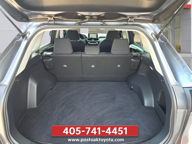 Used 2025 Toyota RAV4 LE AWD/4WD image 27