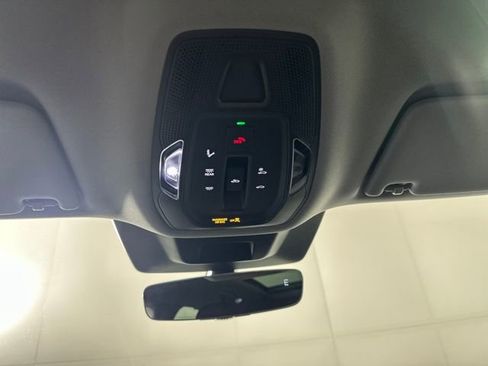 Used 2025 Audi Q6 e-tron Premium Plus image 24