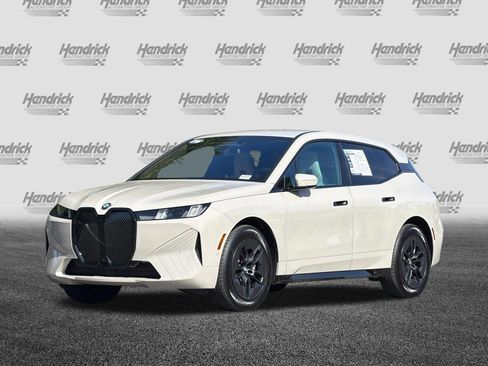 Used 2026 BMW iX xDrive45 AWD/4WD image 9