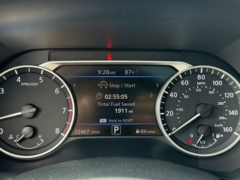 Used 2024 Nissan Sentra SR w/ SR Premium Package FWD image 22