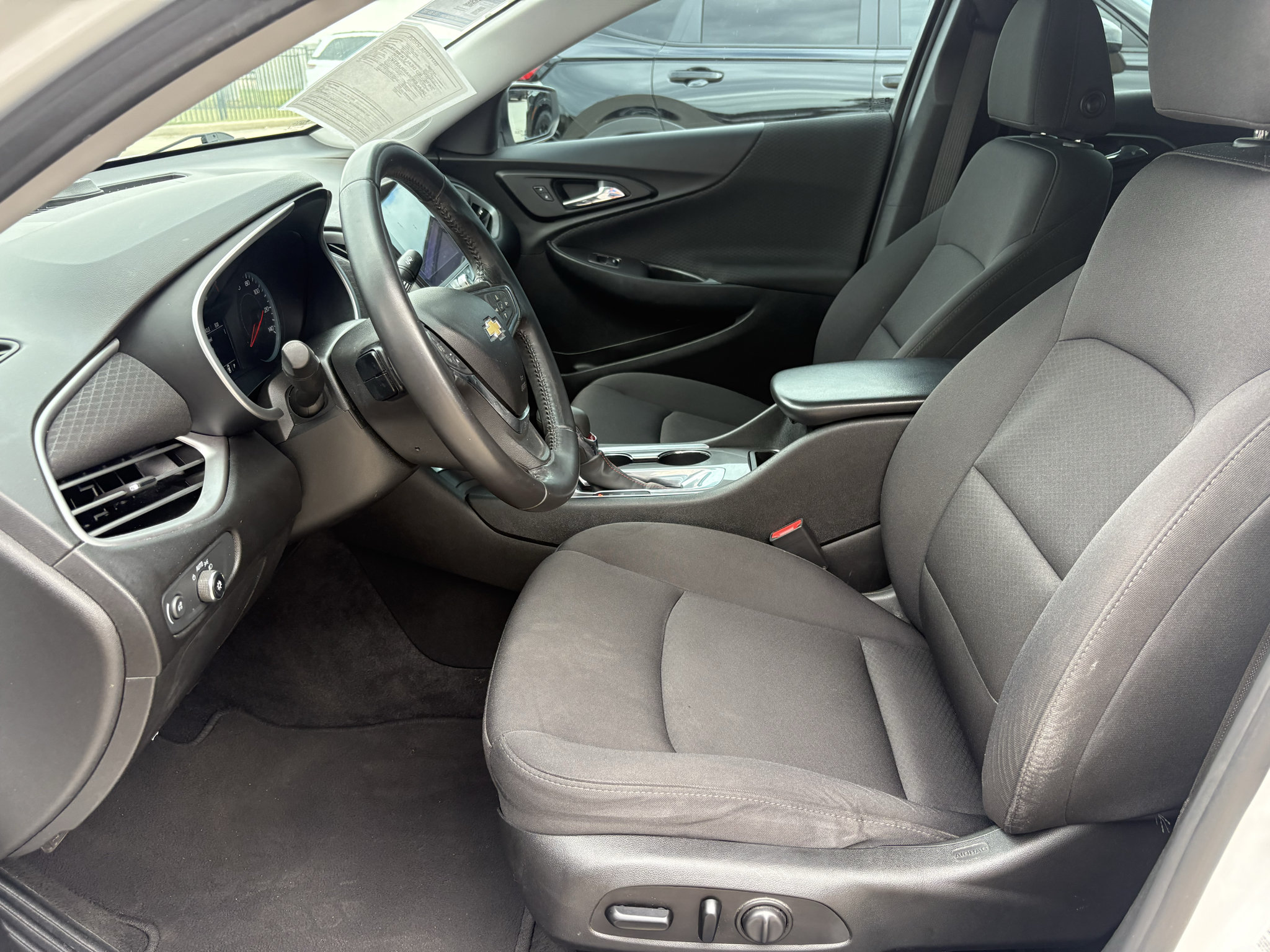 Used 2021 Chevrolet Malibu RS FWD image 10