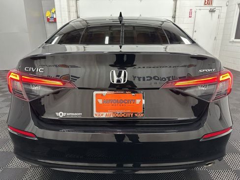 Used 2025 Honda Civic Sport image 9