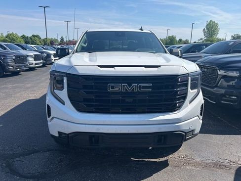 Used 2024 GMC Sierra 1500 Elevation w/ Elevation Premium Package AWD/4WD image 6