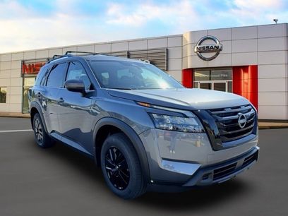 New 2025 Nissan Pathfinder SV