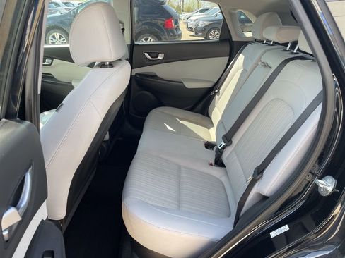 Used 2023 Hyundai Kona SEL w/ Convenience Package AWD/4WD image 11