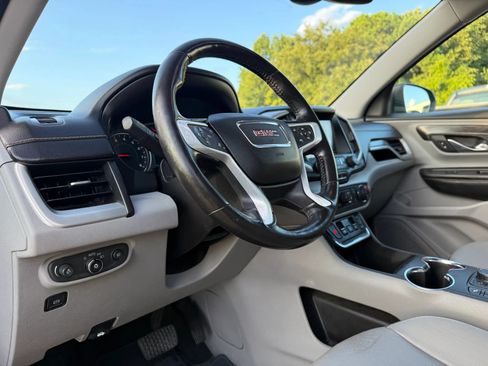 Used 2018 GMC Terrain SLT w/ Preferred Package FWD image 17