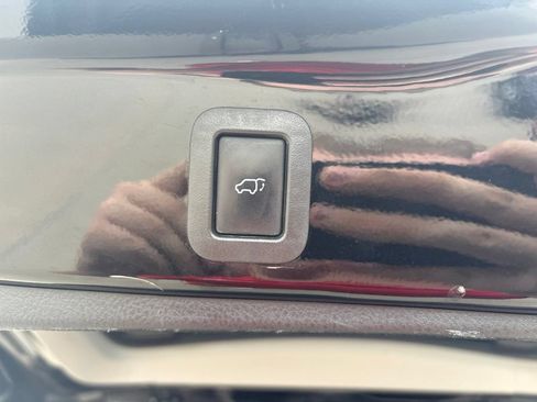 Used 2017 Toyota Highlander Limited AWD/4WD image 47
