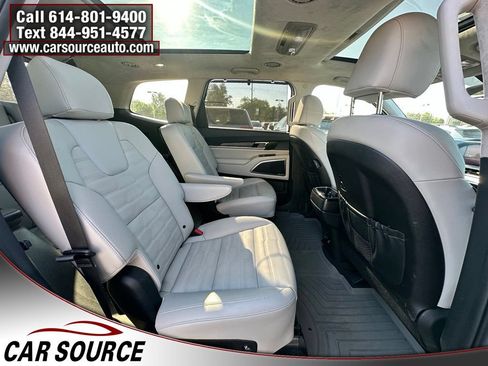 Used 2024 Kia Telluride SX Prestige AWD/4WD image 26