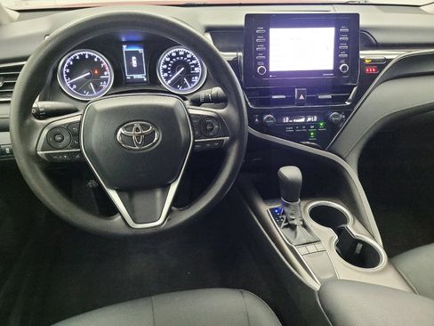 Used 2022 Toyota Camry LE image 22