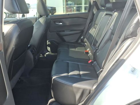 Used 2022 Nissan Rogue SL w/ SL Premium Package FWD image 14