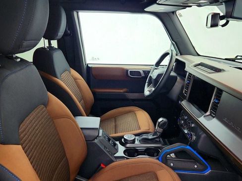 Used 2022 Ford Bronco Outer Banks w/ Sasquatch Package image 24