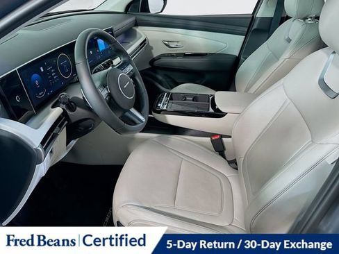Certified 2025 Hyundai Tucson Limited AWD/4WD image 13