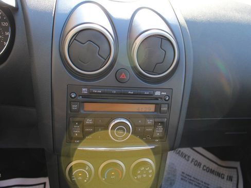 Used 2011 Nissan Rogue S image 21