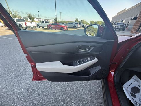 Used 2025 Honda Accord LX image 13