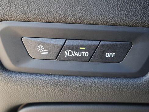 Used 2025 BMW X5 xDrive50e image 19